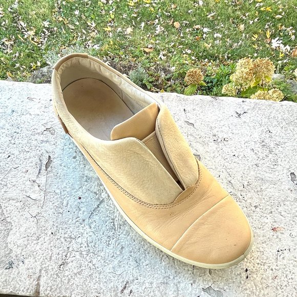 ECCO SOFT 7 III 3 Powder Tan Womens Leather Walking Sneakers Slip-ons Shoes 40 9 - Picture 1 of 6